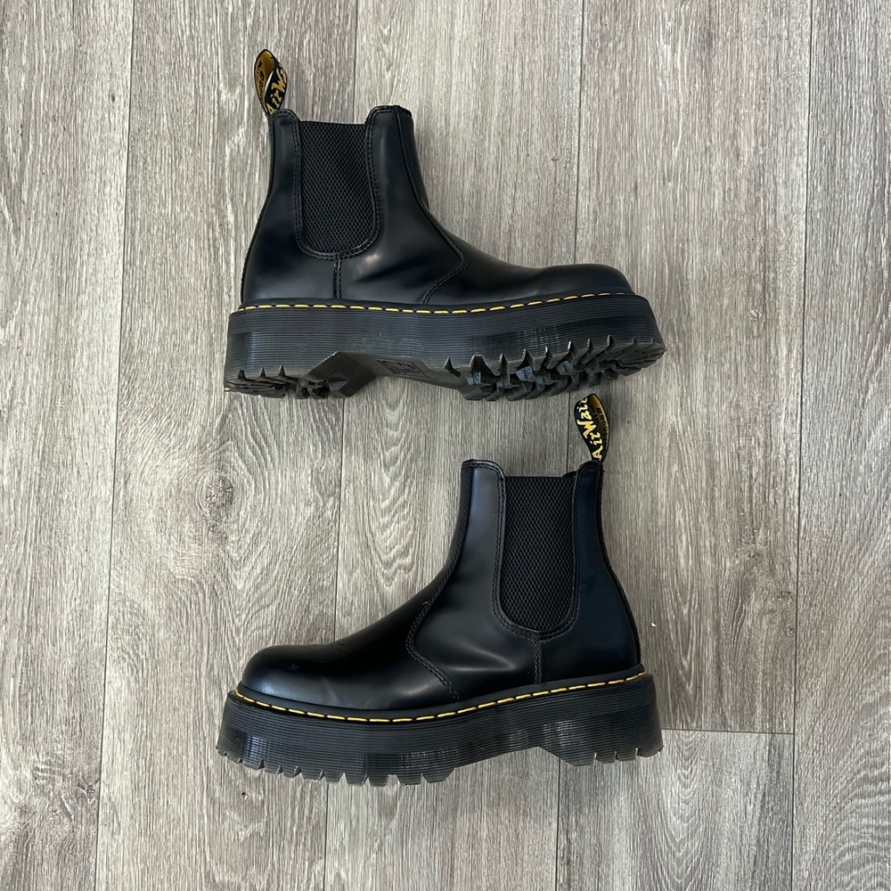 Dr. Martens Boots Chelsea Platform Black